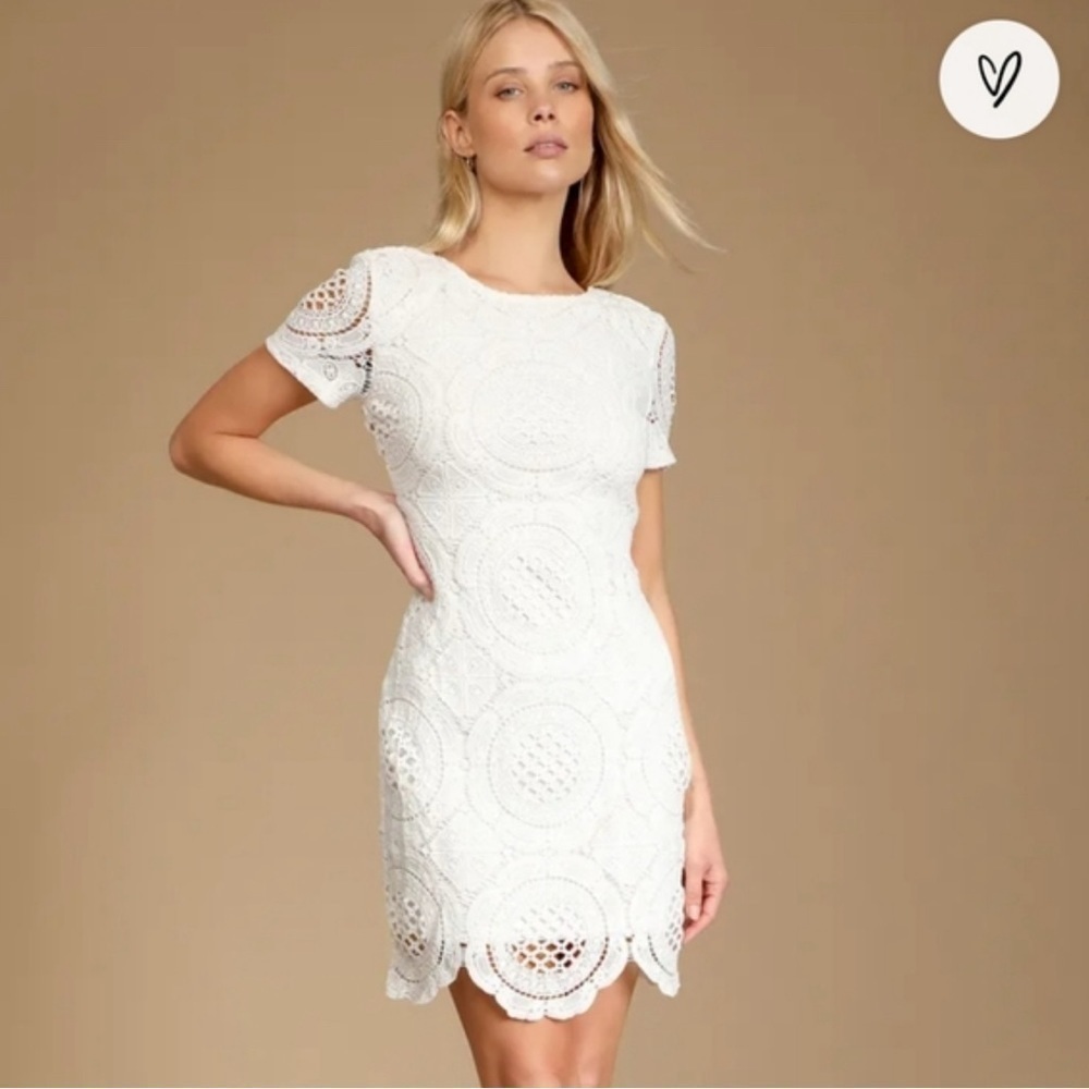 NWT Lulu’s romantic feminine‎ lace backless Mini Dress size Medium